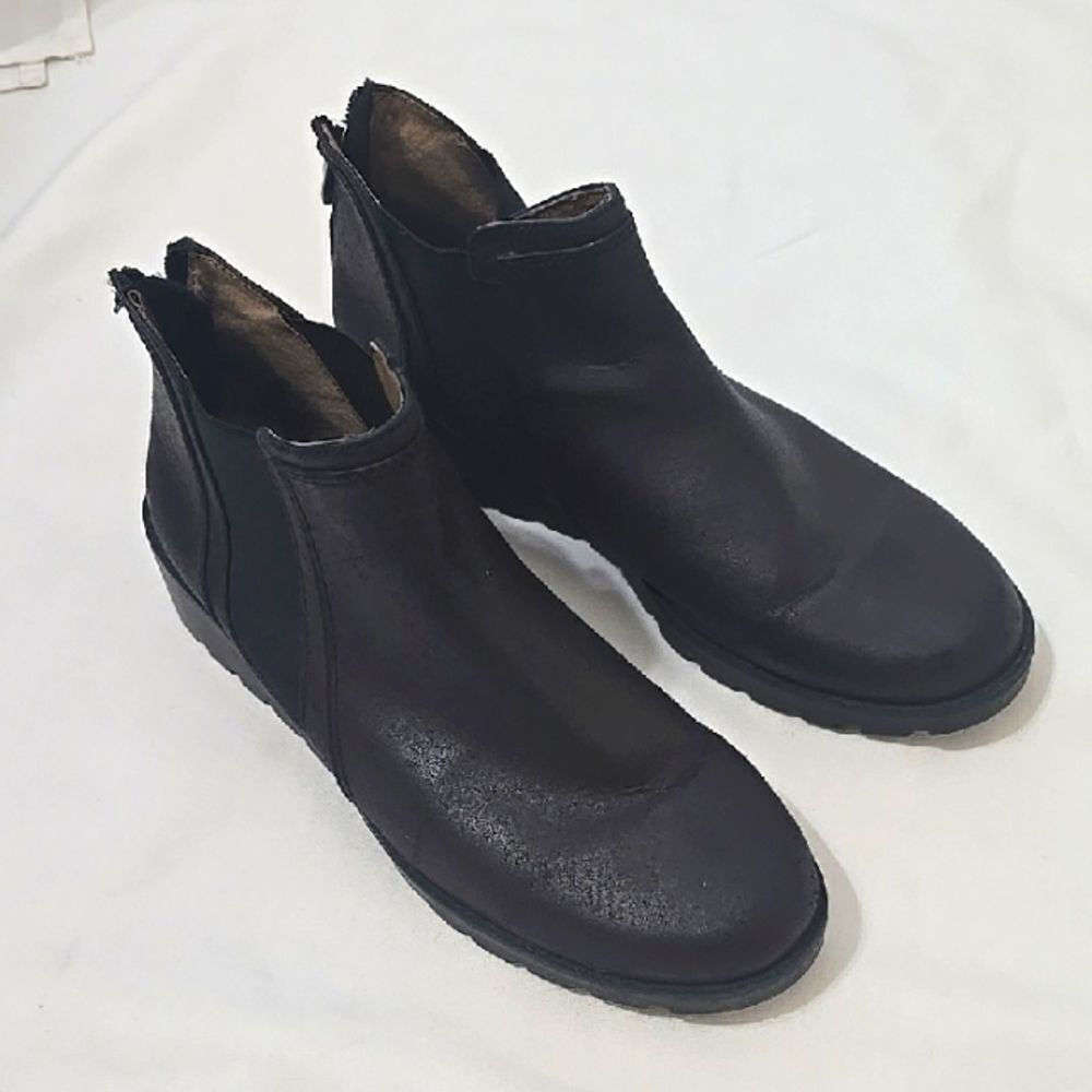 Adrienne Vitadini‎ Black Ankle Boots 8.5